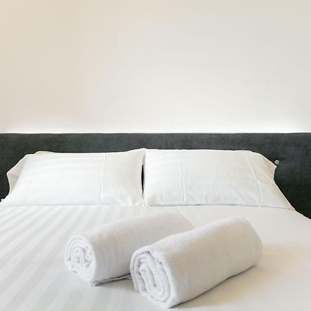 Domus Cavour Rooms&Suites Tirano Værelse billede