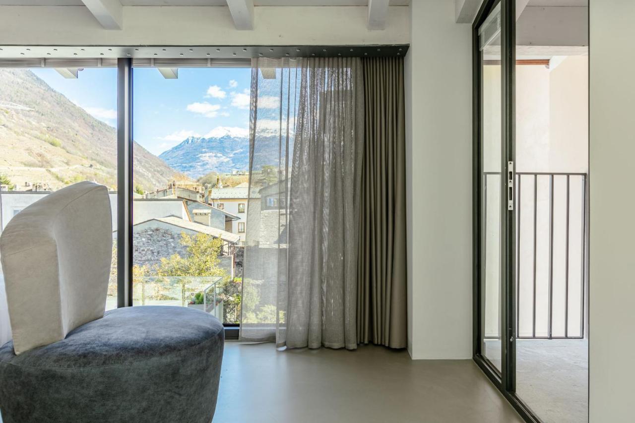 Domus Cavour Rooms&Suites Tirano Eksteriør billede