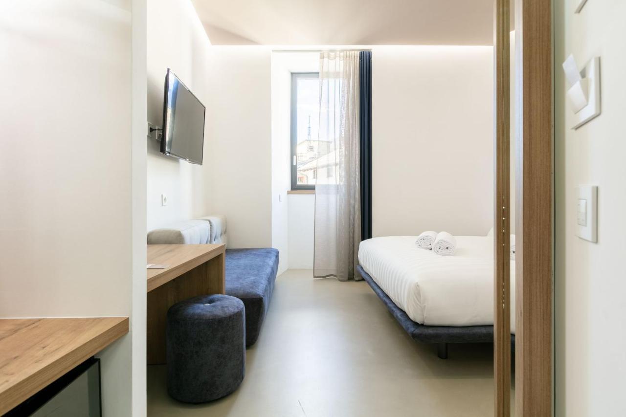 Domus Cavour Rooms&Suites Tirano Værelse billede