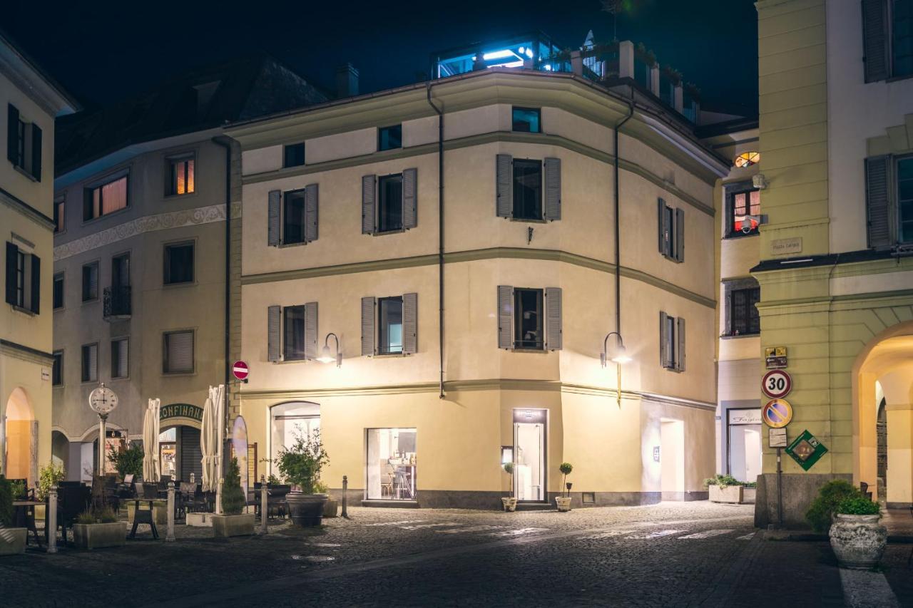 Domus Cavour Rooms&Suites Tirano Eksteriør billede