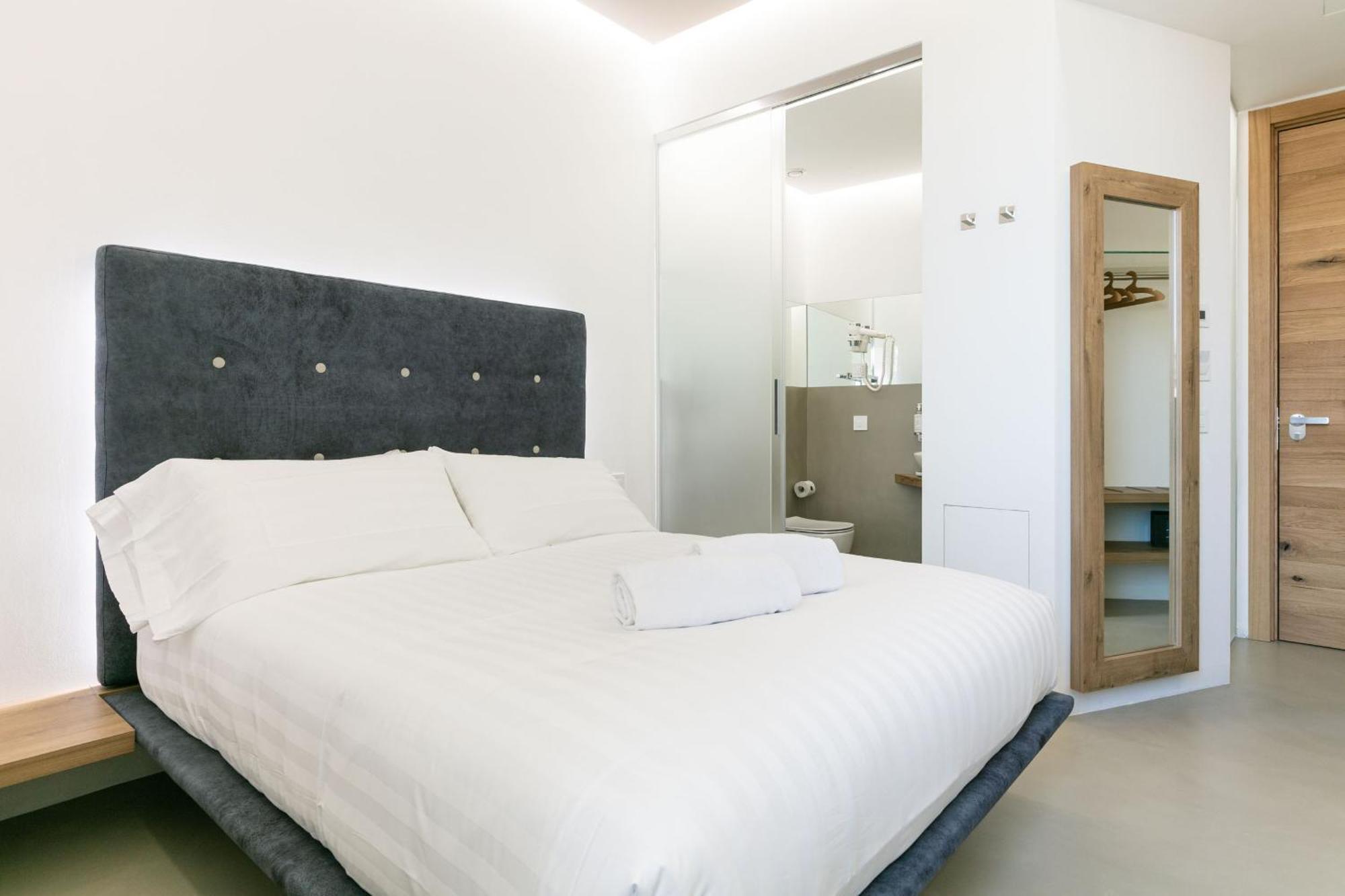 Domus Cavour Rooms&Suites Tirano Værelse billede