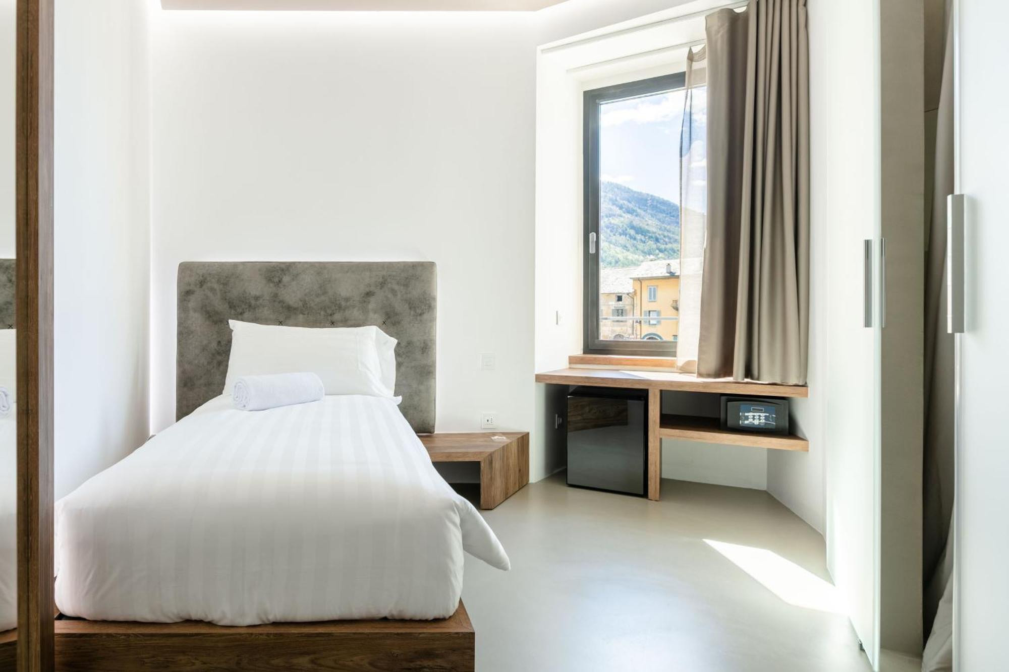 Domus Cavour Rooms&Suites Tirano Værelse billede
