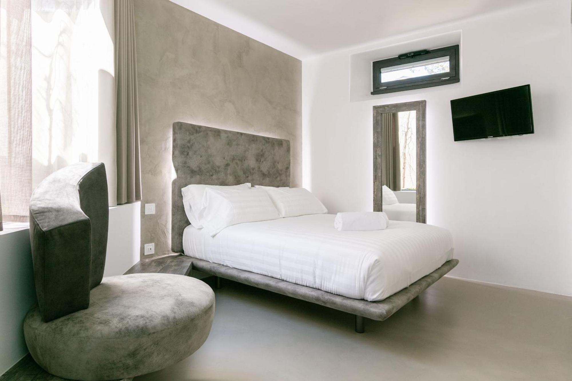 Domus Cavour Rooms&Suites Tirano Værelse billede